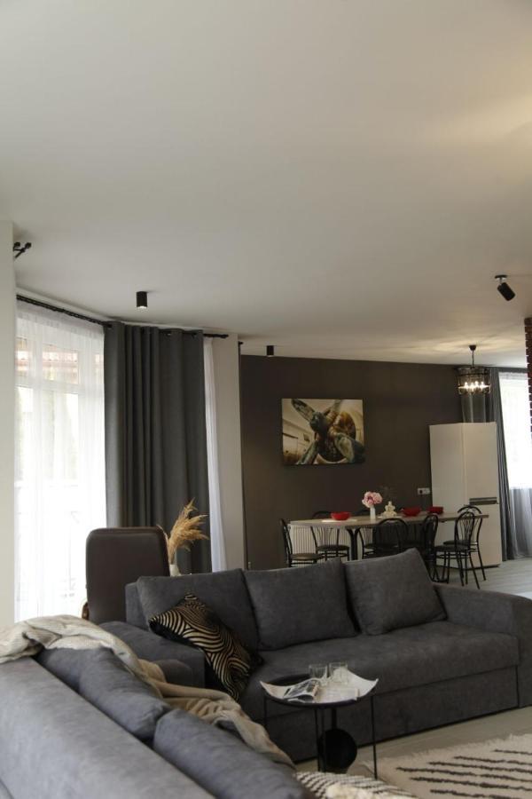 Uzhorod 3 Room Lovely House Buitenkant foto